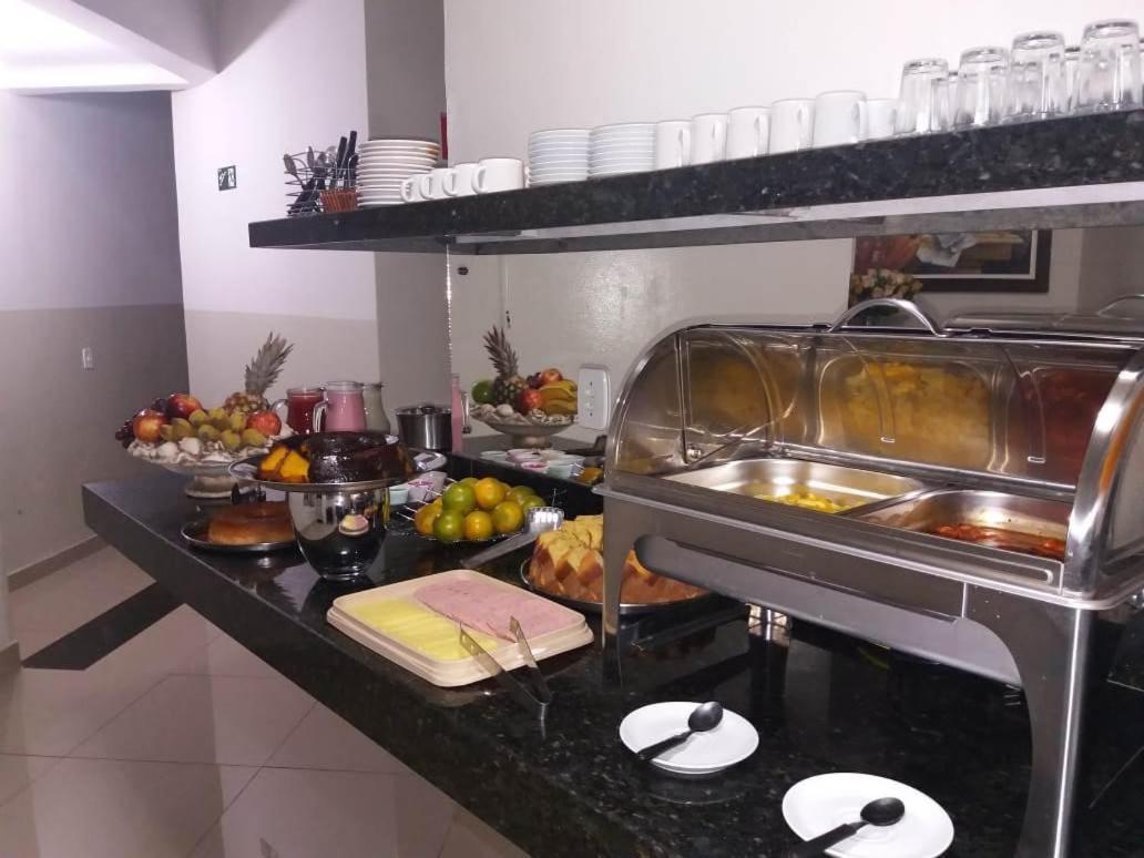 Hotel Vila Real Araçatuba Εξωτερικό φωτογραφία